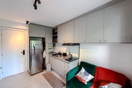 Studio à venda com 28m², 1 quarto e sem vaga Studio à venda com 28m², 1 quarto e sem vagaSala
