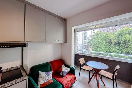Studio à venda com 28m², 1 quarto e sem vaga Studio à venda com 28m², 1 quarto e sem vagaSala