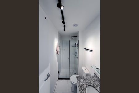 Studio à venda com 28m², 1 quarto e sem vaga Studio à venda com 28m², 1 quarto e sem vagaBanheiro
