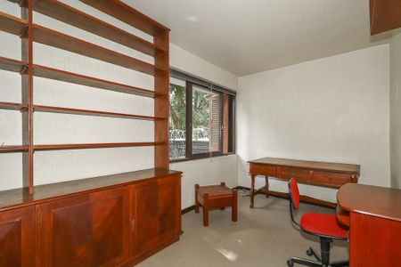 Quarto de apartamento para alugar com 2 quartos, 80m² em Auxiliadora, Porto Alegre