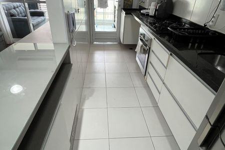 Apartamento para alugar com 66m², 2 quartos e 1 vaga Apartamento para alugar com 66m², 2 quartos e 1 vagaCozinha e Área de Serviço