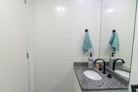 Banheiro de kitnet/studio à venda com 1 quarto, 29m² em Jardim Prudência, São Paulo