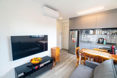 Sala/Cozinha de kitnet/studio à venda com 1 quarto, 29m² em Jardim Prudência, São Paulo
