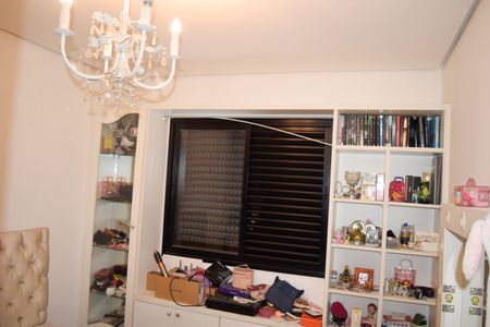 Apartamento à venda com 138m², 3 quartos e 3 vagasQuarto 