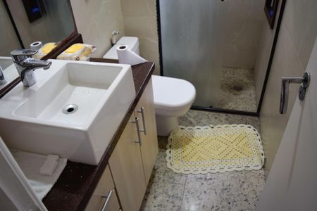 Apartamento à venda com 138m², 3 quartos e 3 vagasBanheiro 