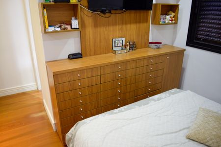 Apartamento à venda com 138m², 3 quartos e 3 vagasQuarto