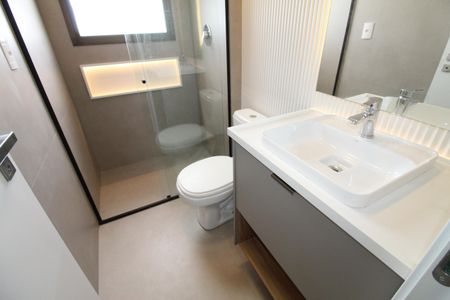 Banheiro de apartamento para alugar com 2 quartos, 67m² em Royal Park, São José dos Campos