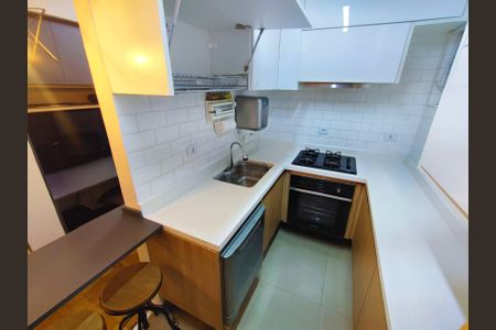 Apartamento à venda com 55m², 2 quartos e sem vagaCozinha