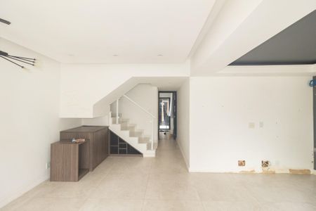 Sala de casa para alugar com 2 quartos, 183m² em Campo Grande, Rio de Janeiro