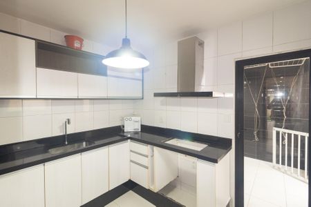 Casa para alugar com 183m², 2 quartos e 1 vagaCozinha e Área de Serviço