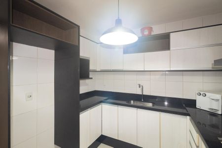 Casa para alugar com 183m², 2 quartos e 1 vagaCozinha e Área de Serviço