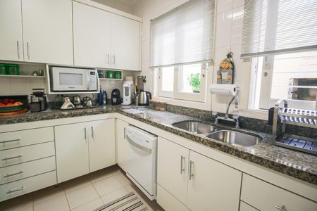 Casa à venda com 125m², 3 quartos e 3 vagasCozinha