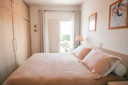 Suíte de casa à venda com 3 quartos, 125m² em Vila Sonia, São Paulo