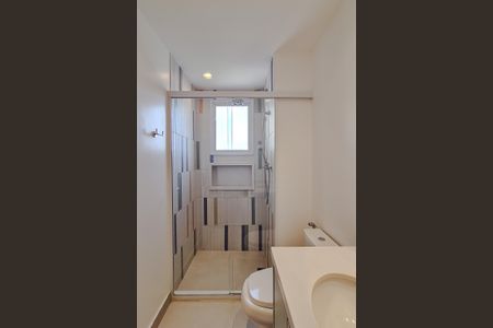 Apartamento para alugar com 105m², 3 quartos e 2 vagas Apartamento para alugar com 105m², 3 quartos e 2 vagasBanheiro