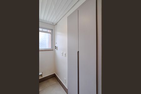 Apartamento para alugar com 105m², 3 quartos e 2 vagas Apartamento para alugar com 105m², 3 quartos e 2 vagasÁrea de Serviço