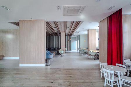 Apartamento para alugar com 105m², 3 quartos e 2 vagas Apartamento para alugar com 105m², 3 quartos e 2 vagasÁrea comum