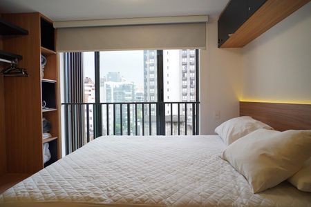 Sala _Quarto  de kitnet/studio para alugar com 1 quarto, 30m² em Auxiliadora, Porto Alegre