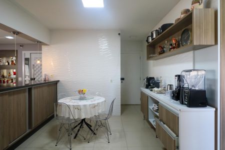 Apartamento à venda com 172m², 3 quartos e 3 vagasCozinha