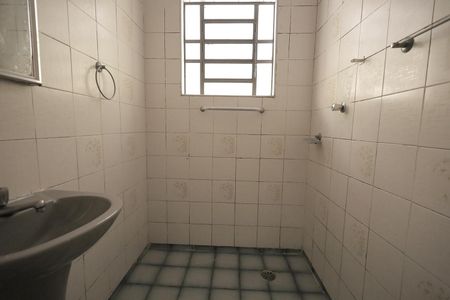 Casa para alugar com 43m², 1 quarto e sem vagaBanheiro