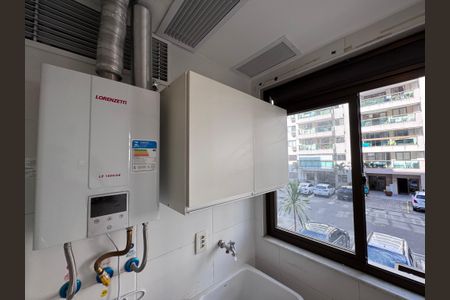 Apartamento para alugar com 67m², 2 quartos e 1 vaga Apartamento para alugar com 67m², 2 quartos e 1 vagaCozinha e Área de Serviço