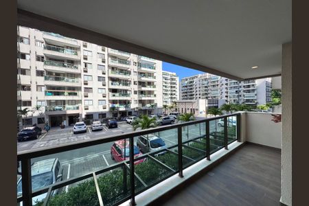 Apartamento para alugar com 67m², 2 quartos e 1 vaga Apartamento para alugar com 67m², 2 quartos e 1 vagaVaranda