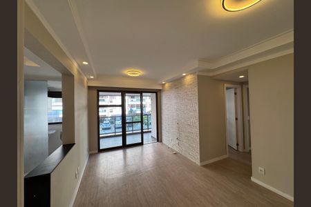 Sala de apartamento para alugar com 1 quarto, 67m² em Recreio dos Bandeirantes, Rio de Janeiro