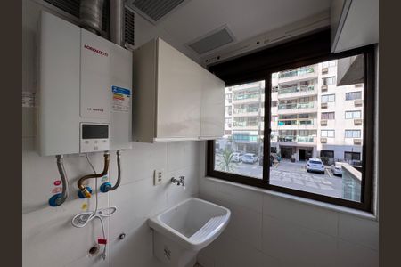 Apartamento para alugar com 67m², 2 quartos e 1 vaga Apartamento para alugar com 67m², 2 quartos e 1 vagaCozinha e Área de Serviço