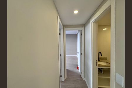 Apartamento para alugar com 67m², 2 quartos e 1 vaga Apartamento para alugar com 67m², 2 quartos e 1 vagaCorredor