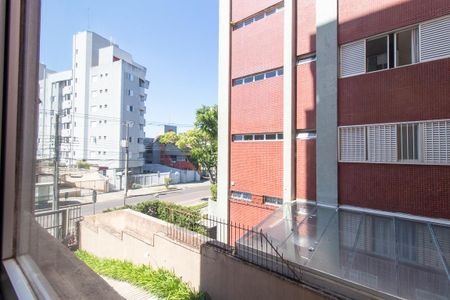Vista do Quarto 1 de apartamento para alugar com 3 quartos, 65m² em Batel, Curitiba