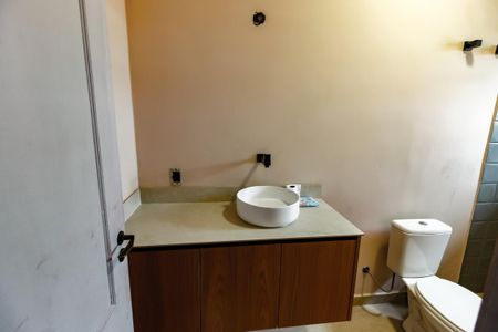 Casa à venda com 200m², 4 quartos e 2 vagasBanheiro da Suíte 1