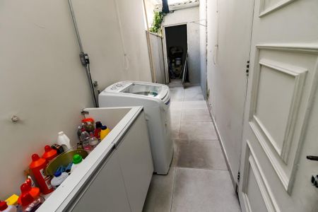 Casa à venda com 200m², 4 quartos e 2 vagasÁrea de Serviço