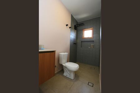 Casa à venda com 200m², 4 quartos e 2 vagas Casa à venda com 200m², 4 quartos e 2 vagasBanheiro da Suíte 1