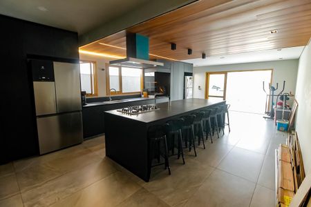 Casa à venda com 200m², 4 quartos e 2 vagasCozinha 