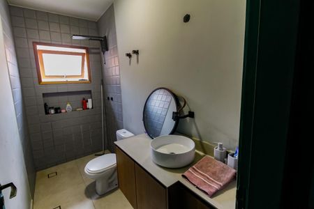 Casa à venda com 200m², 4 quartos e 2 vagasBanheiro Corredor
