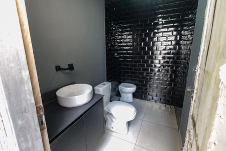 Casa à venda com 200m², 4 quartos e 2 vagasQuintal - Lavabo