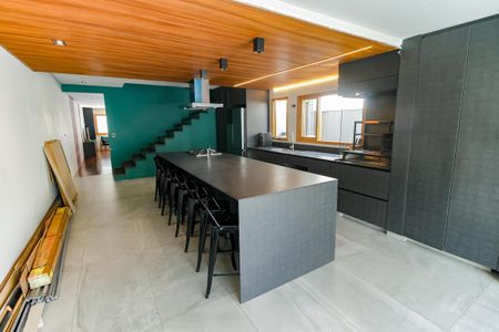 Casa à venda com 200m², 4 quartos e 2 vagasCozinha 