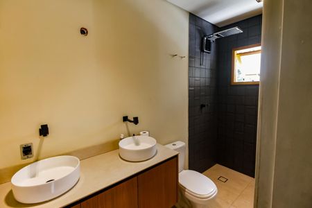 Casa à venda com 200m², 4 quartos e 2 vagasBanheiro da Suíte 2