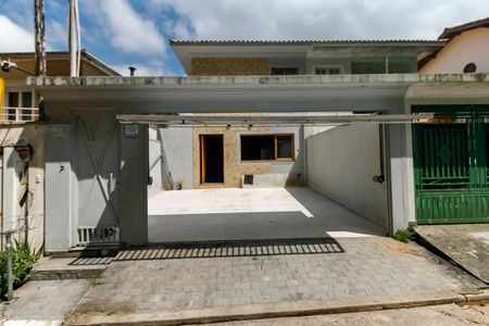 Casa à venda com 200m², 4 quartos e 2 vagasFachada