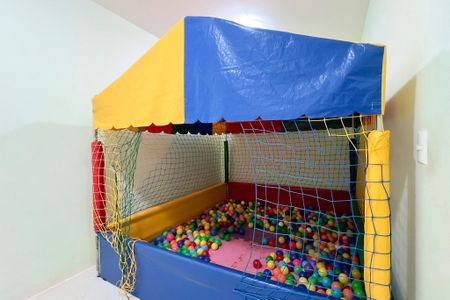 Apartamento para alugar com 46m², 2 quartos e 1 vaga Apartamento para alugar com 46m², 2 quartos e 1 vagaEspaço Kids