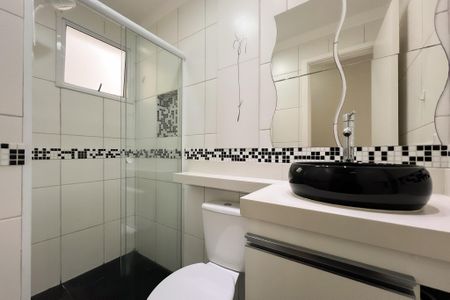 Apartamento para alugar com 46m², 2 quartos e 1 vaga Apartamento para alugar com 46m², 2 quartos e 1 vagaBanheiro