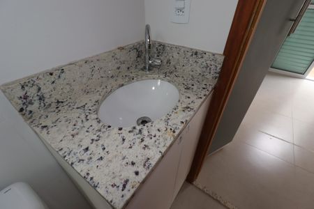 Apartamento à venda com 60m², 2 quartos e 1 vagaBanheiro da Suíte - Pia