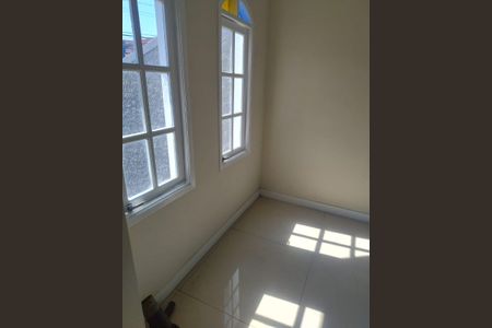 Sala de casa para alugar com 2 quartos, 130m² em Jardim Santa Maria, São Paulo