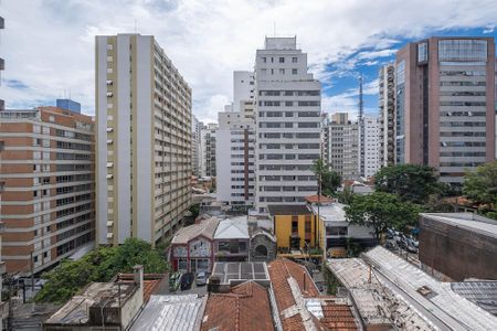 Sala - Vista de apartamento para alugar com 3 quartos, 110m² em Cerqueira César, São Paulo