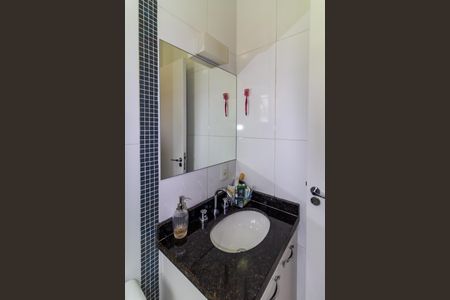 Casa à venda com 165m², 3 quartos e 3 vagasBanheiro da Suíte