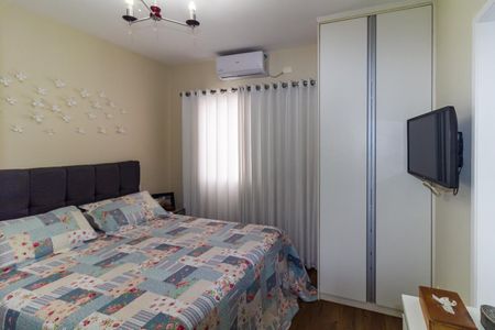 Casa à venda com 165m², 3 quartos e 3 vagasQuarto 3 - Suíte