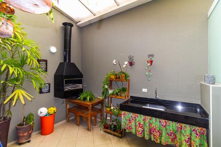 Casa à venda com 165m², 3 quartos e 3 vagasChurrasqueira