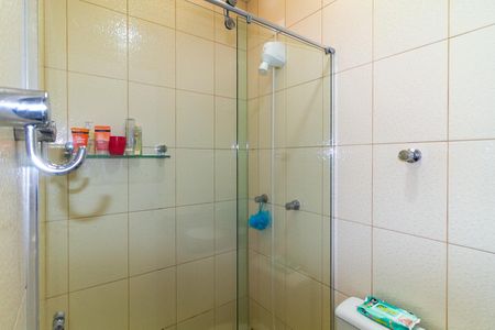 Casa à venda com 165m², 3 quartos e 3 vagasBanheiro 2