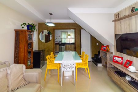 Casa à venda com 165m², 3 quartos e 3 vagasSala