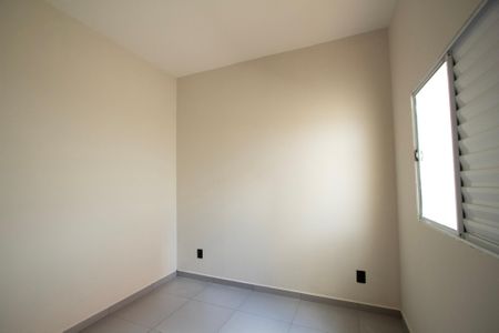 Quarto 2 de casa para alugar com 2 quartos, 53m² em Jardim Nilton Torres, Sorocaba