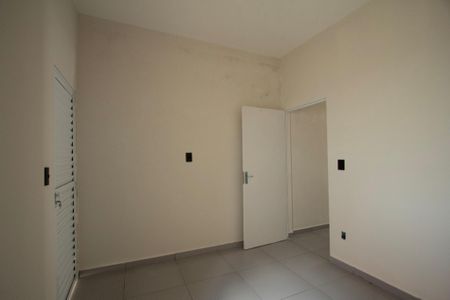 Casa para alugar com 53m², 2 quartos e 1 vaga Casa para alugar com 53m², 2 quartos e 1 vagaQuarto 2